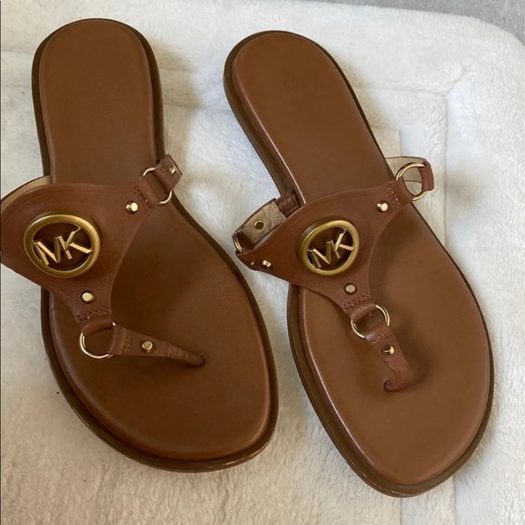 Mk sandals size 7 - Picture 3 of 5